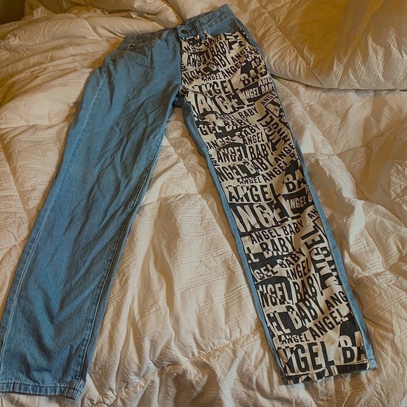 DETAILED JEANS - Picture 1 of 3